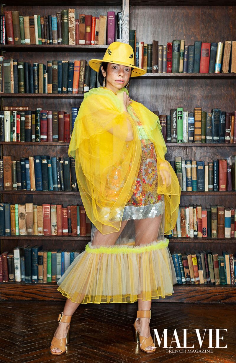 Performer Sharlane Conner wearing elmadawy