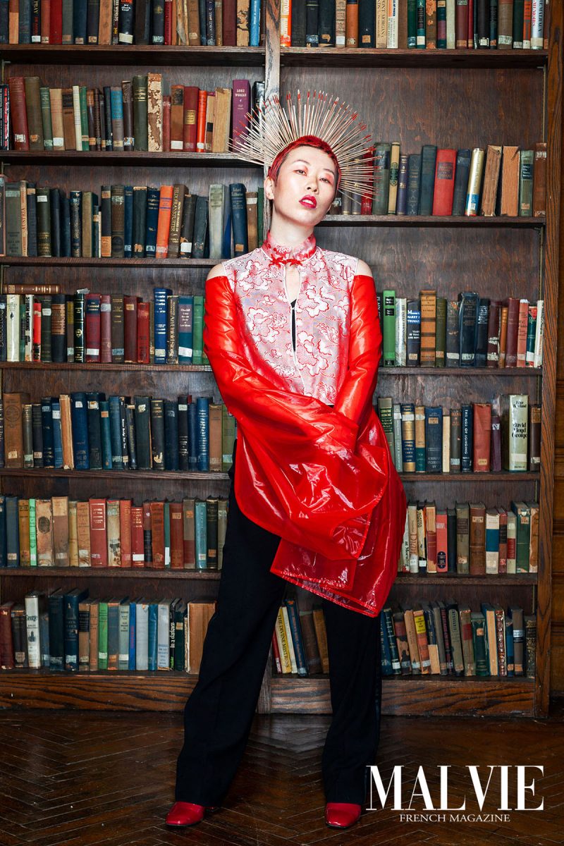 Dancer SunKim wearing top by Oxygene us, pants by ears of buddha and headdress by bhavyaainy